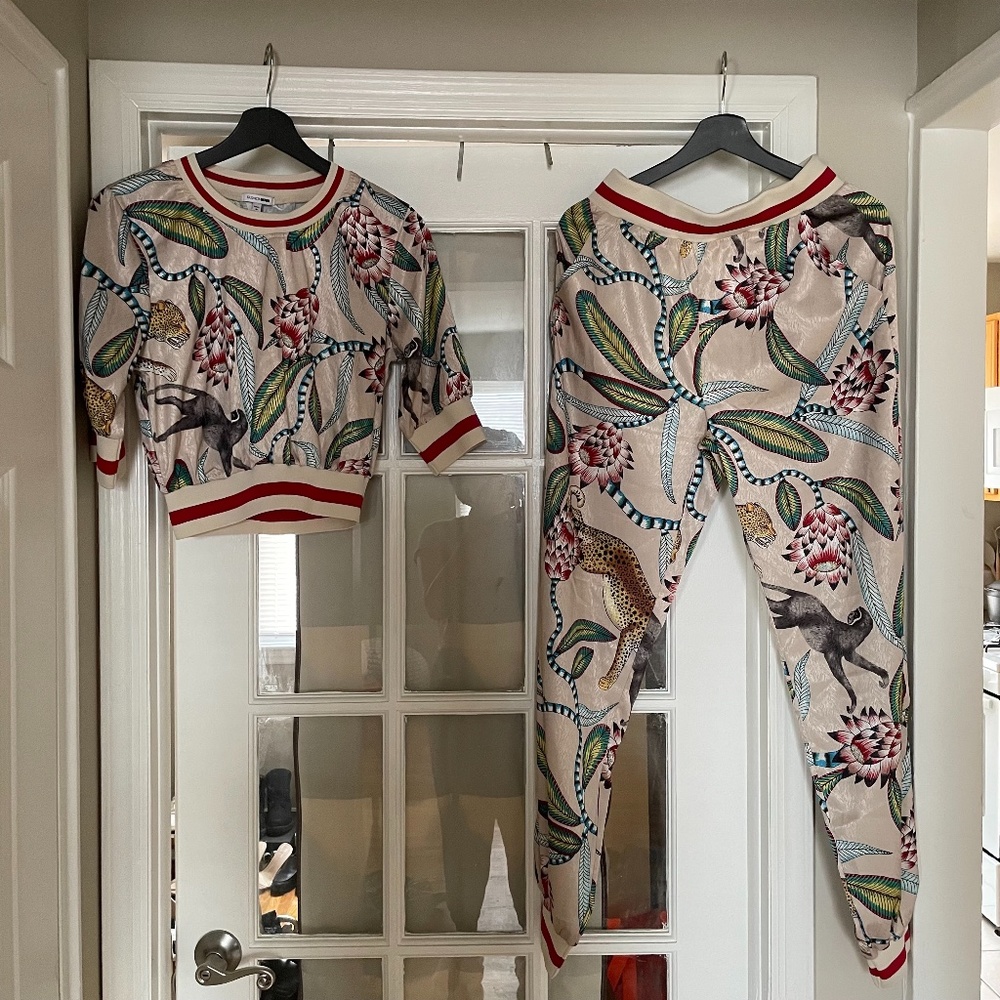 Two Piece Set